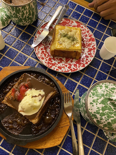 enaknya menu Toko Roti Aren Penumping